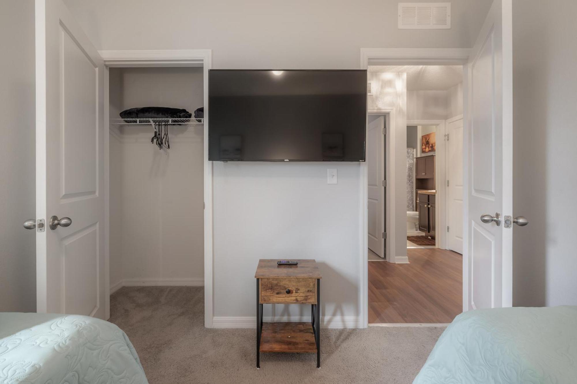 Sun City Cozy Home Ruskin Bagian luar foto