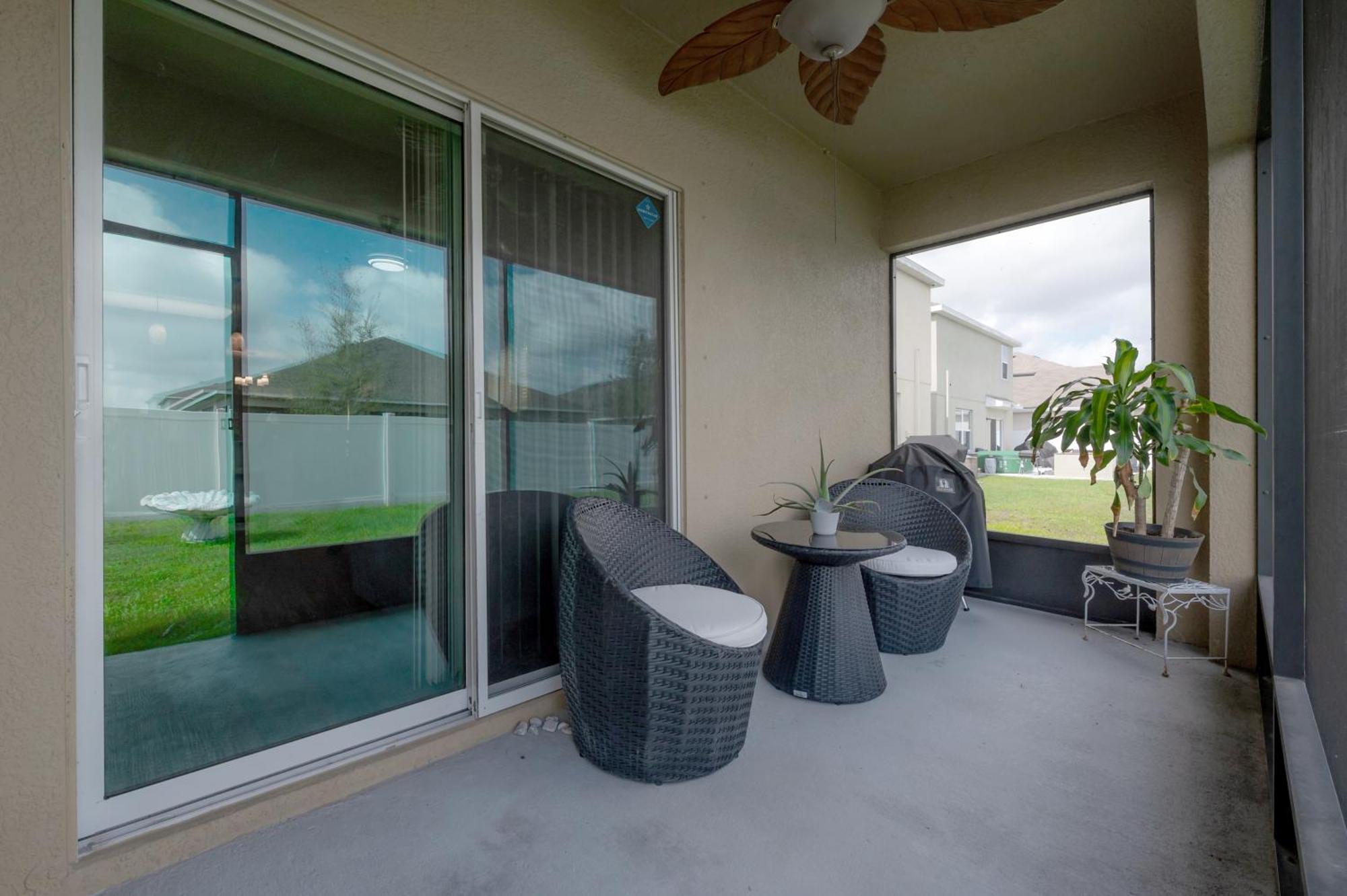 Sun City Cozy Home Ruskin Bagian luar foto